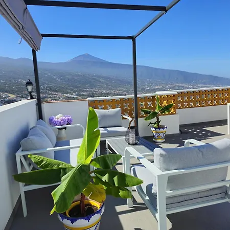 Elegant, Comfortable Penthouse With Scenic Views